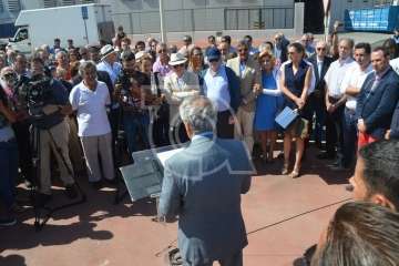 Descubrimiento de la placa de la calle que lleva el nombre de Sebastián Grisaleña (Foto TA)